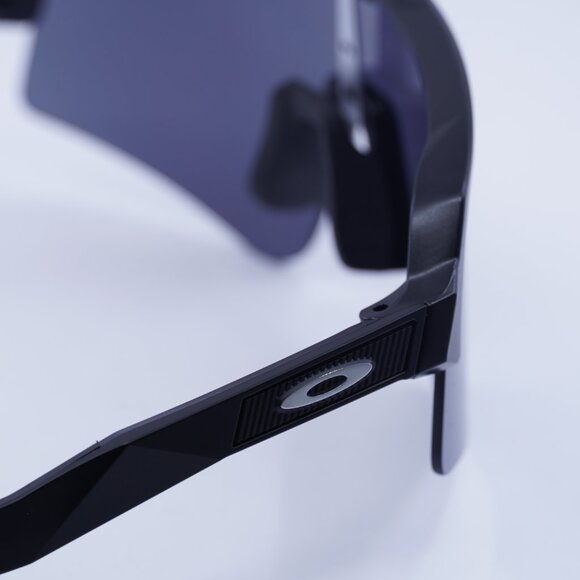 Oakley OO9465 0339 Sunglasses Black Shield Frame, Prizm Black Lenses - Picture 7 of 8